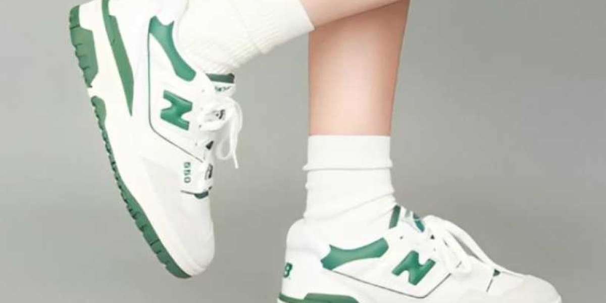 New Balance 550: Retro-basketballskoens legendariske tilbakekomst