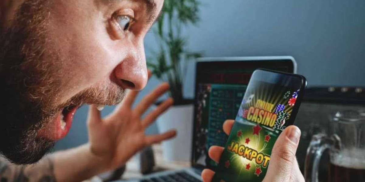 The Ultimate Guide: How to Play Online Baccarat